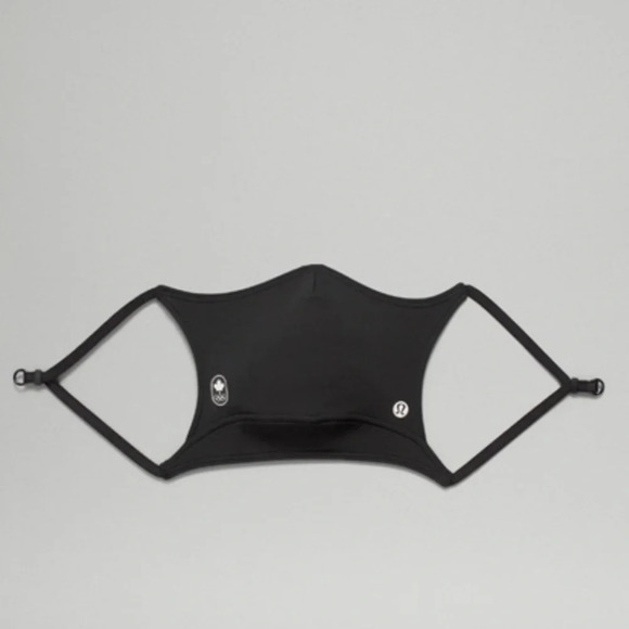 Lululemon team Canada face mask - Picture 5 of 5